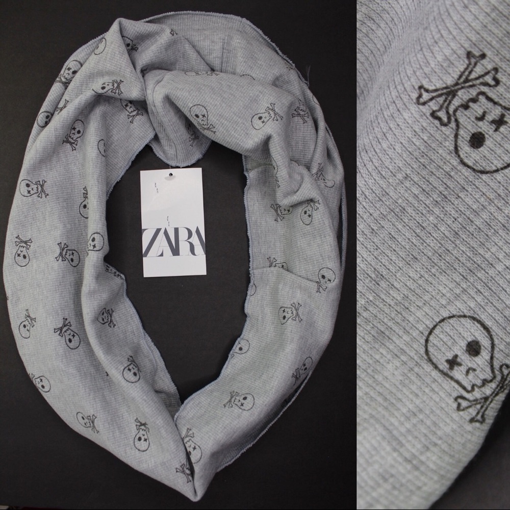 Zara NWT Skull & Bones Print Infinity Scarf - Picture 1 of 4